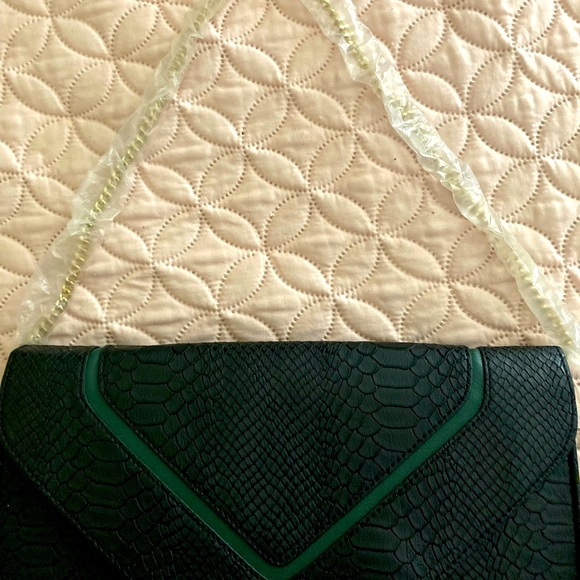 Clutch Pacific Amore - Picture 3 of 5